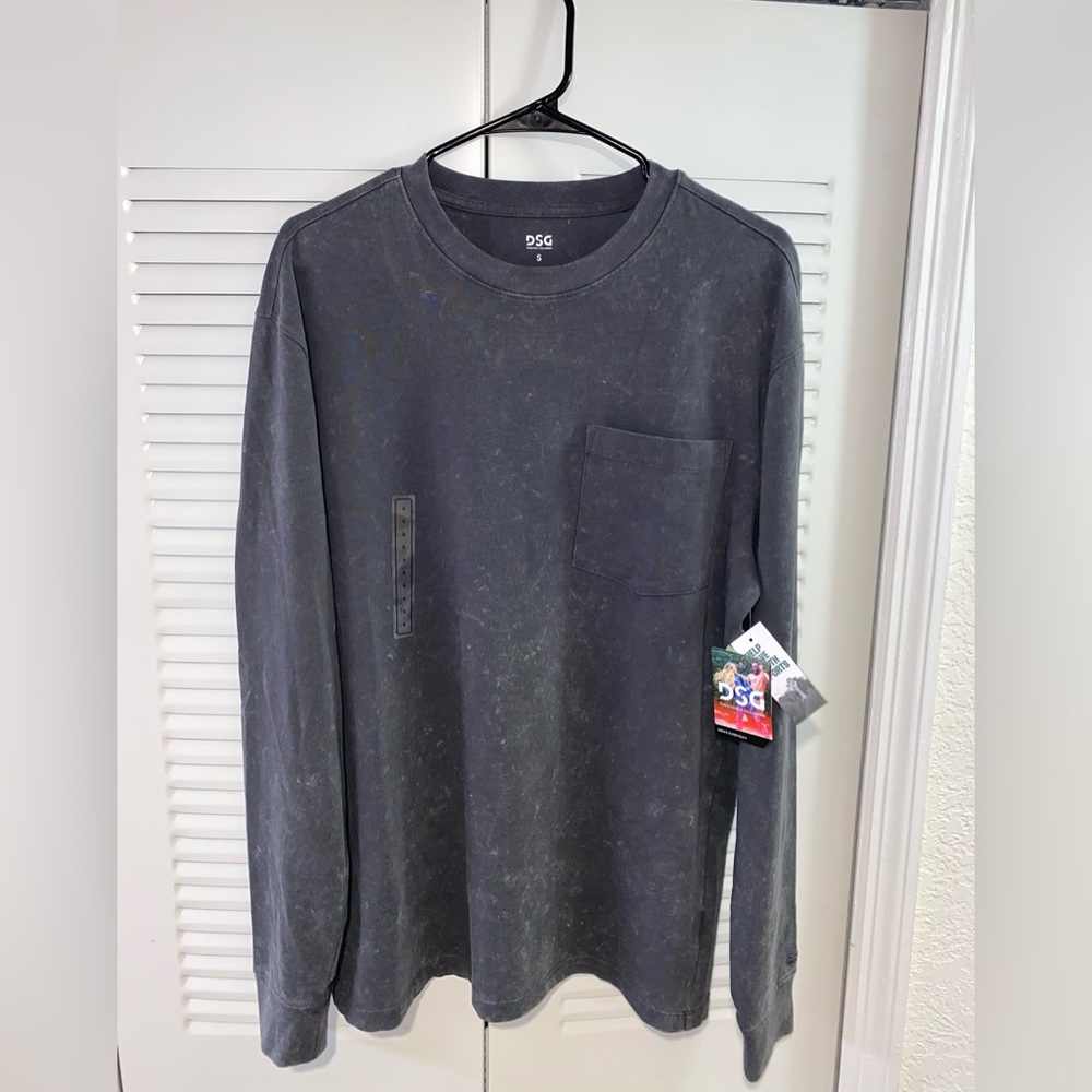 NWT Men’s DSG Pocketed Long Sleeve Size Small